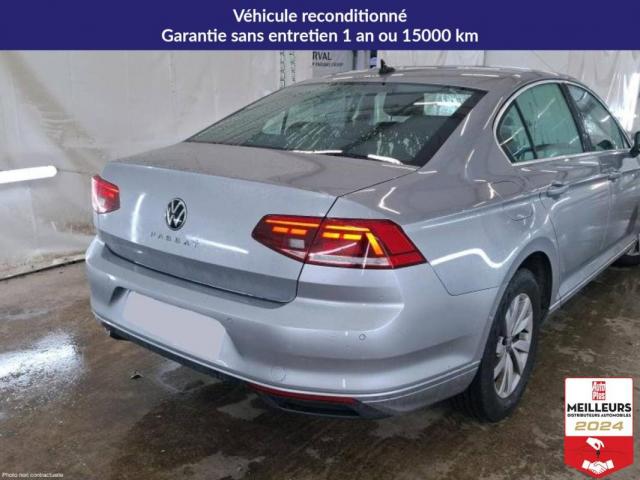 Volkswagen Passat image 2