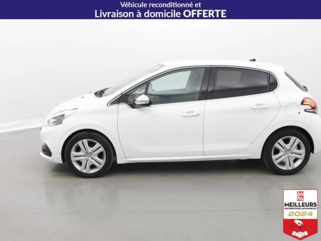 Peugeot 208 image 1
