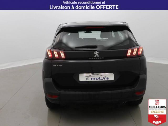 Peugeot 5008 image 1