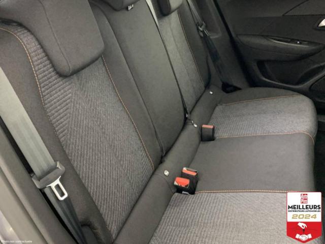 Peugeot 2008 image 8