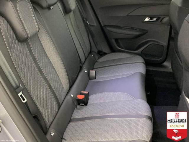 Peugeot 2008 image 1
