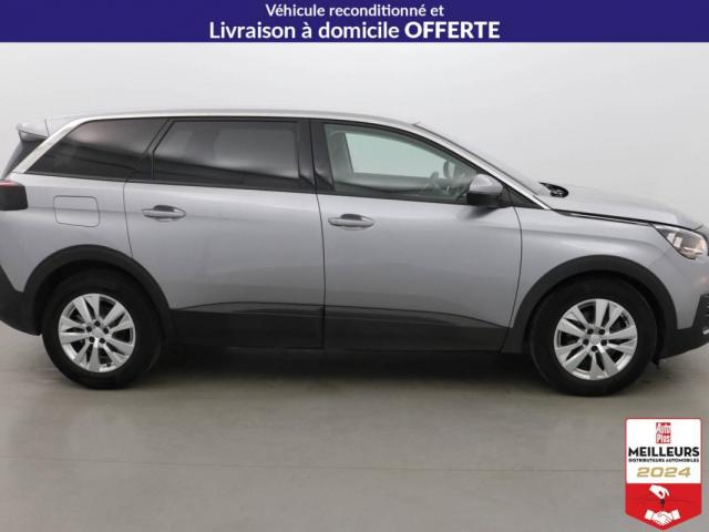 Peugeot 5008 image 2