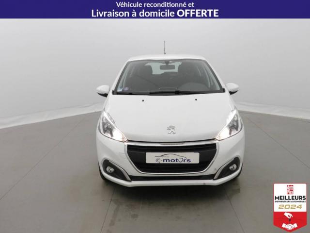 Peugeot 208 image 8