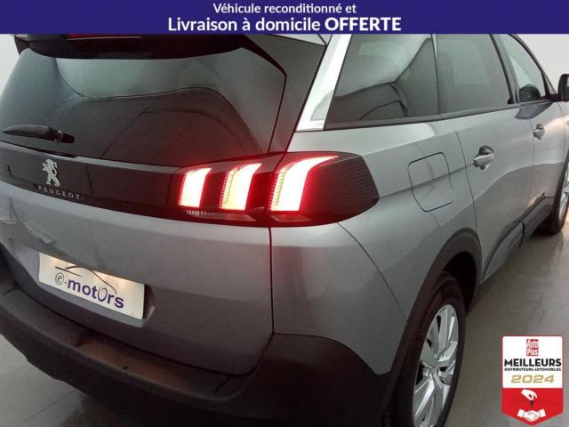 Peugeot 5008 image 8
