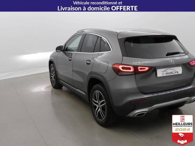 Mercedes Benz Gla image 9