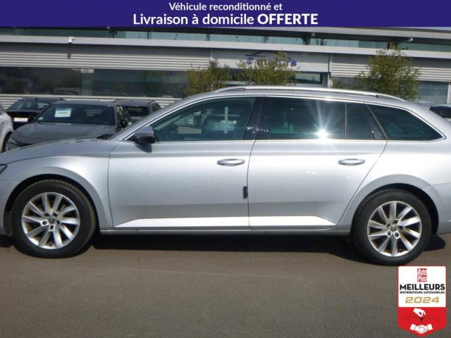 Skoda Superb Combi image 3