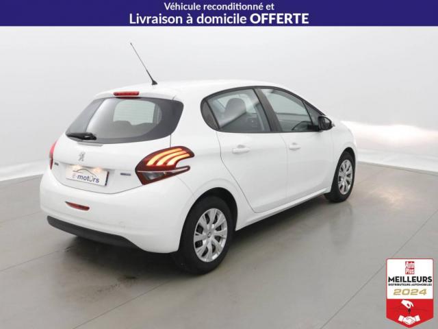 Peugeot 208 image 6