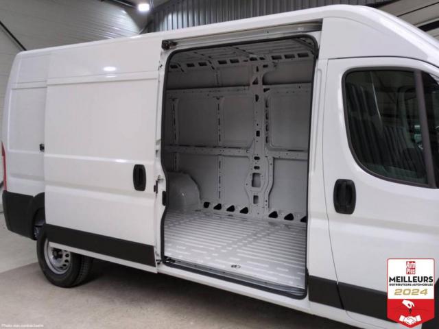 Peugeot Boxer image 3