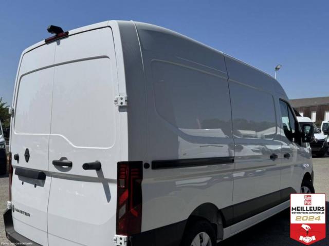 Renault Master image 3
