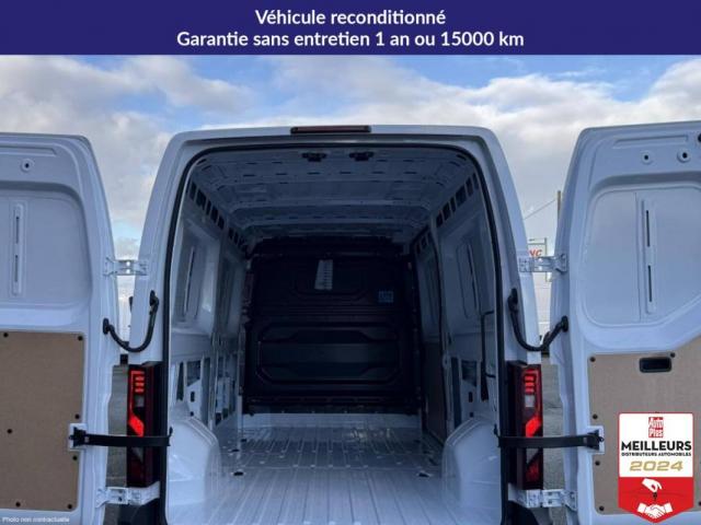 Renault Master image 9