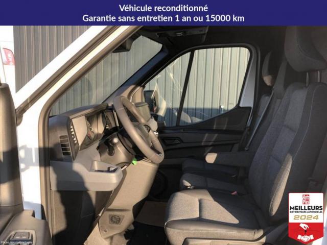 Renault Master image 2