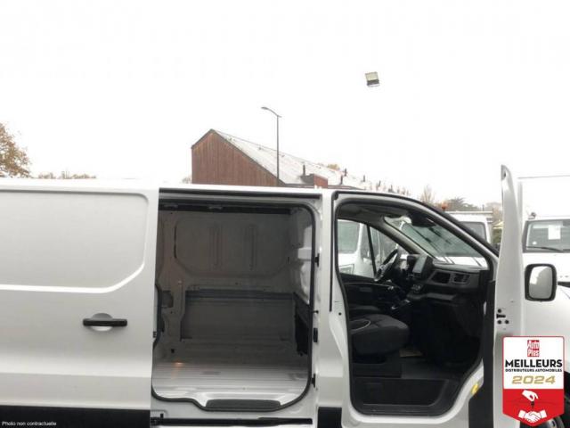 Renault Trafic image 9