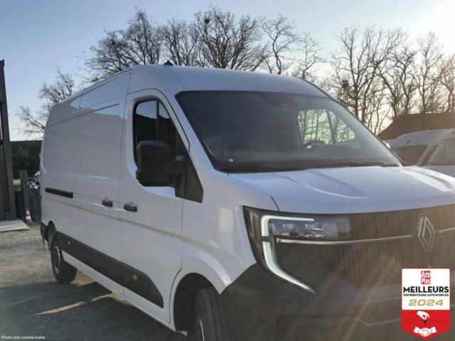 Renault Master image 2