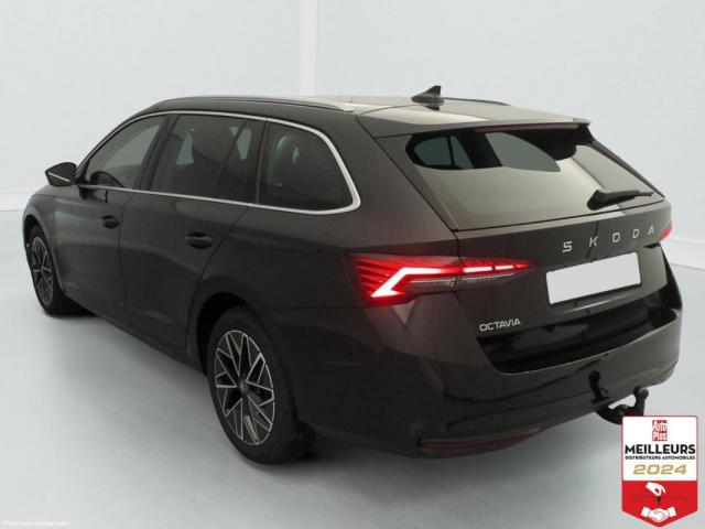 Skoda Octavia image 8