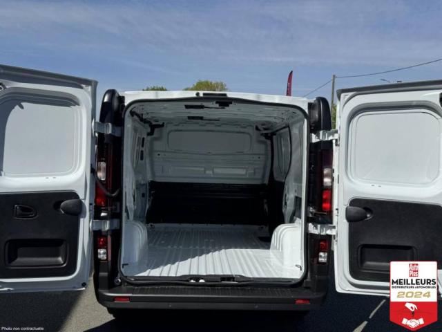 Renault Trafic image 1