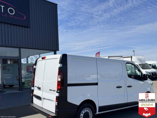 Renault Trafic image 4
