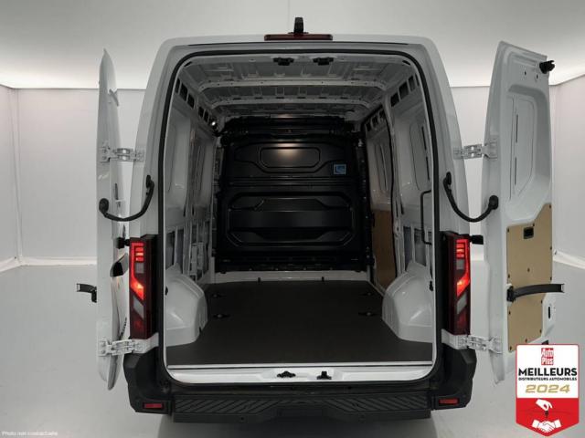 Nissan Interstar image 7