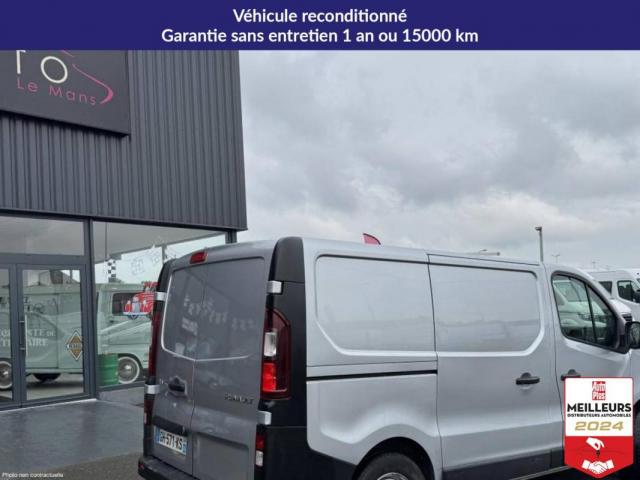 Renault Trafic image 2