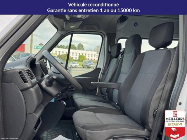 Renault Master image 2
