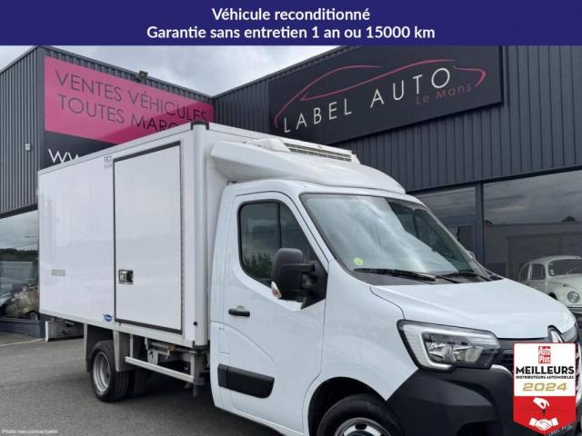 Renault Master image 1