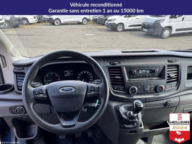 Ford Transit image 6