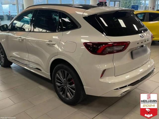 Ford Kuga image 2