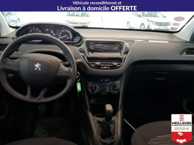 Peugeot 208 image 5