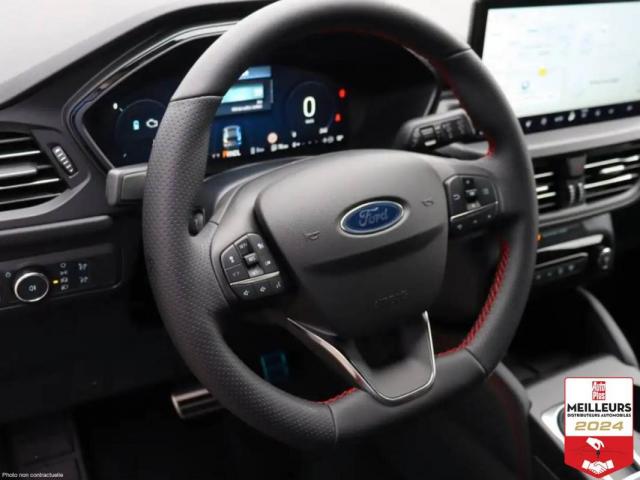 Ford Kuga image 2