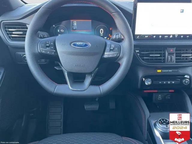 Ford Kuga image 2