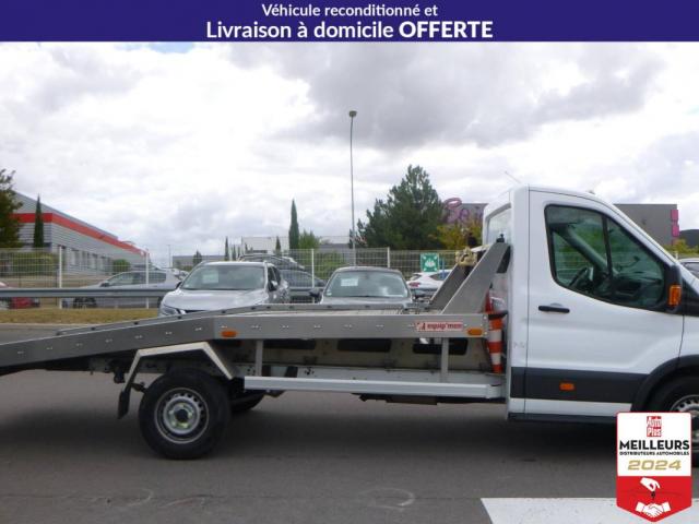 Ford Transit image 2
