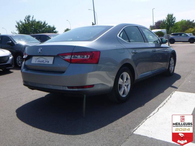 Skoda Superb image 3