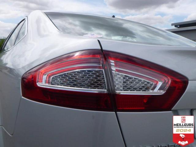 Ford Mondeo image 2
