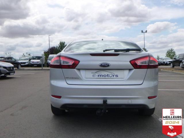 Ford Mondeo image 6
