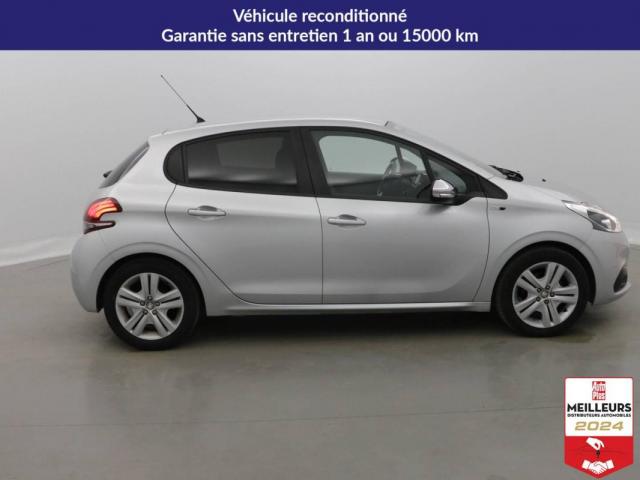 Peugeot 208 image 1