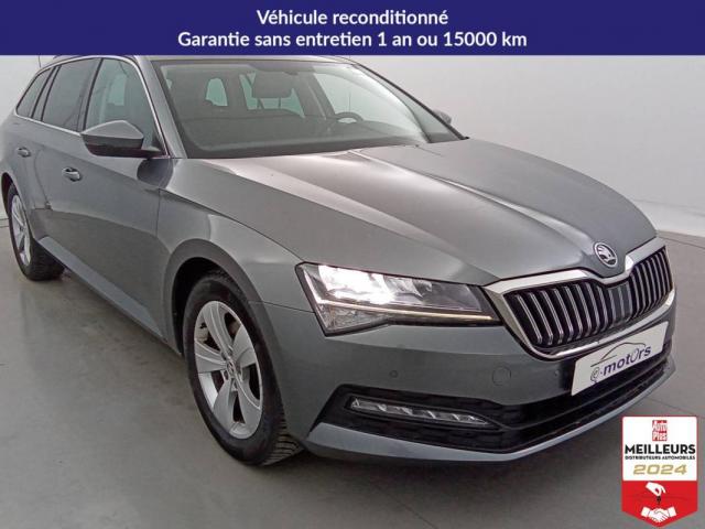 Skoda Superb Combi image 6