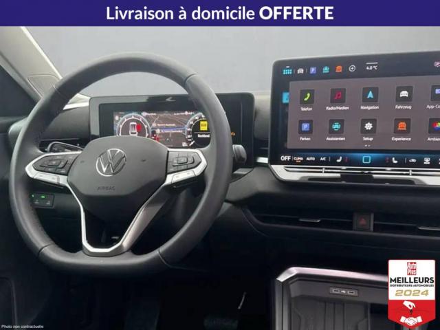 Volkswagen T-Roc image 1