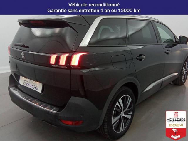Peugeot 5008 image 2