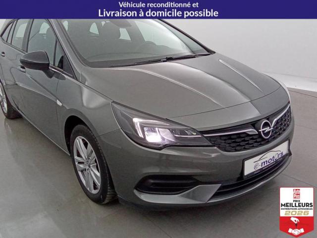 Opel Astra Sports Tourer image 4
