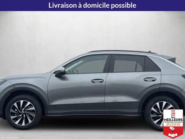 Volkswagen T-Roc image 2