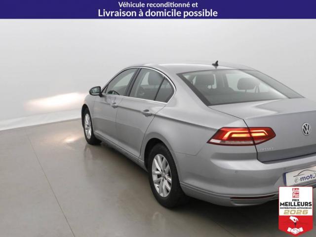 Volkswagen Passat image 3
