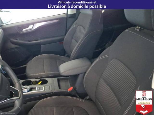 Ford Kuga image 1