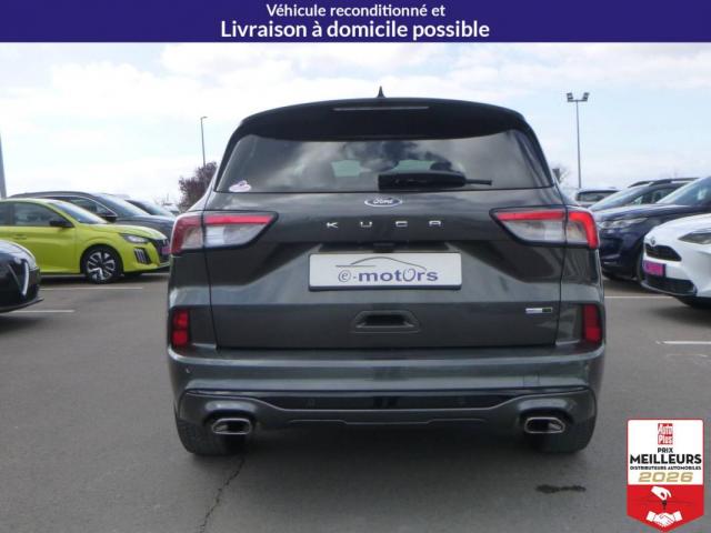 Ford Kuga image 9