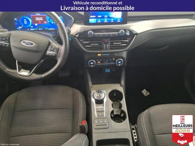 Ford Kuga image 2