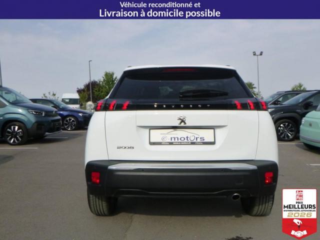 Peugeot 2008 image 2