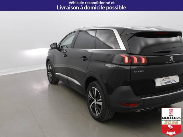 Peugeot 5008 image 1