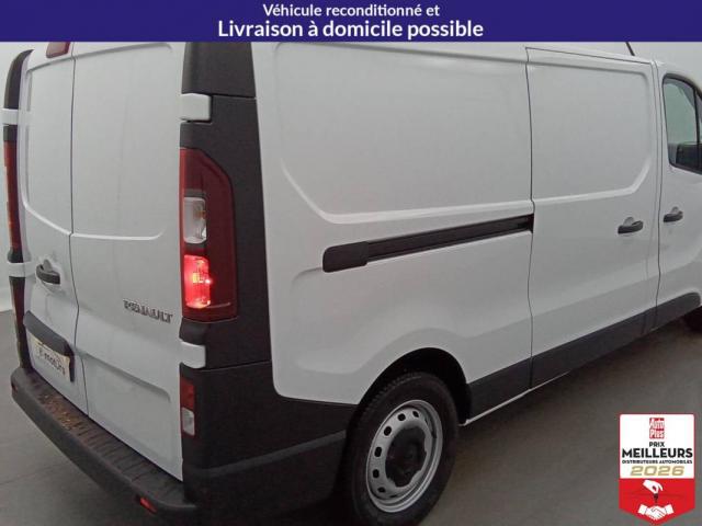Renault Trafic image 2