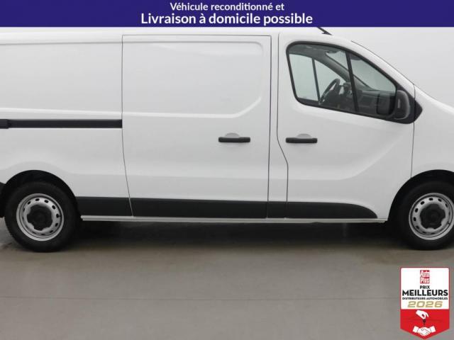 Renault Trafic image 3