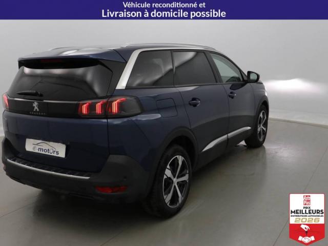 Peugeot 5008 image 1