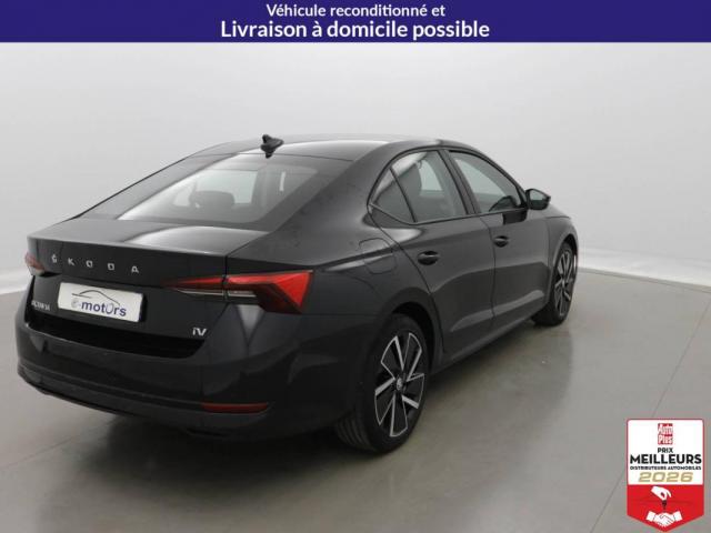 Skoda Octavia image 2