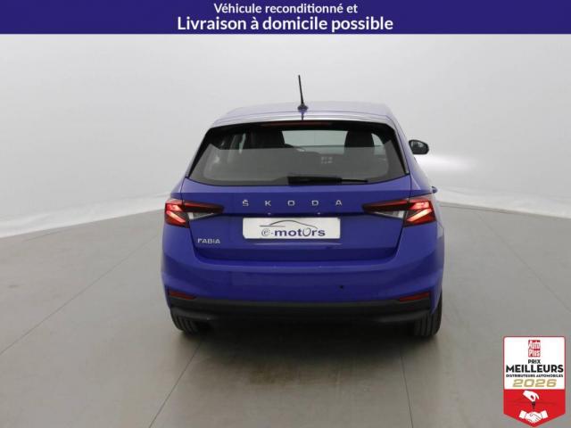 Skoda Fabia image 9
